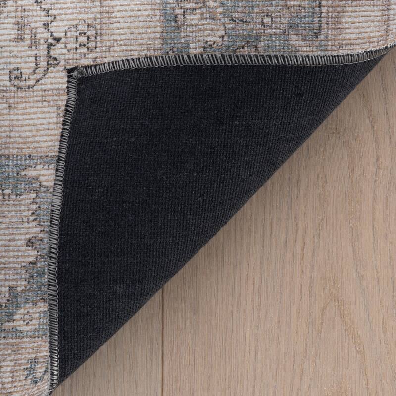 Nuloom Amarielle Traditional Vintage and Distressed Rug