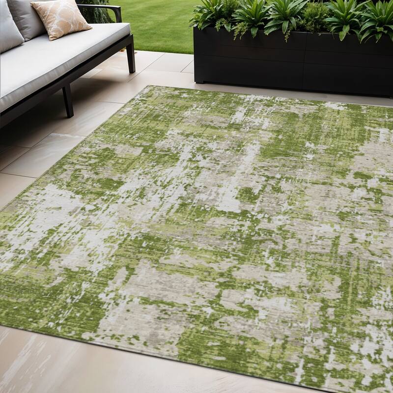 HomeRoots Abstract Transitional Rectangle Outdoor Rug - 5' X 8'