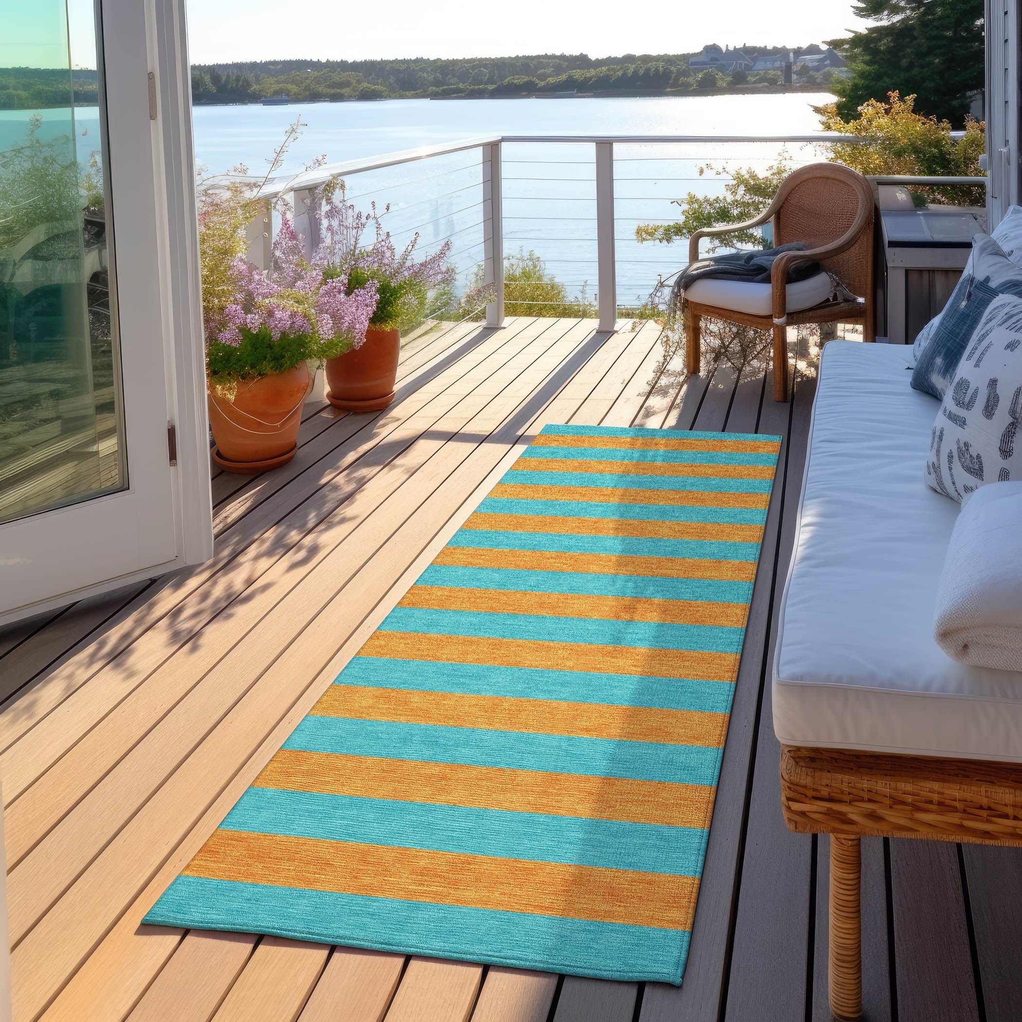 Machine Washable Indoor/ Outdoor Cabana Stripe Chantille Rug