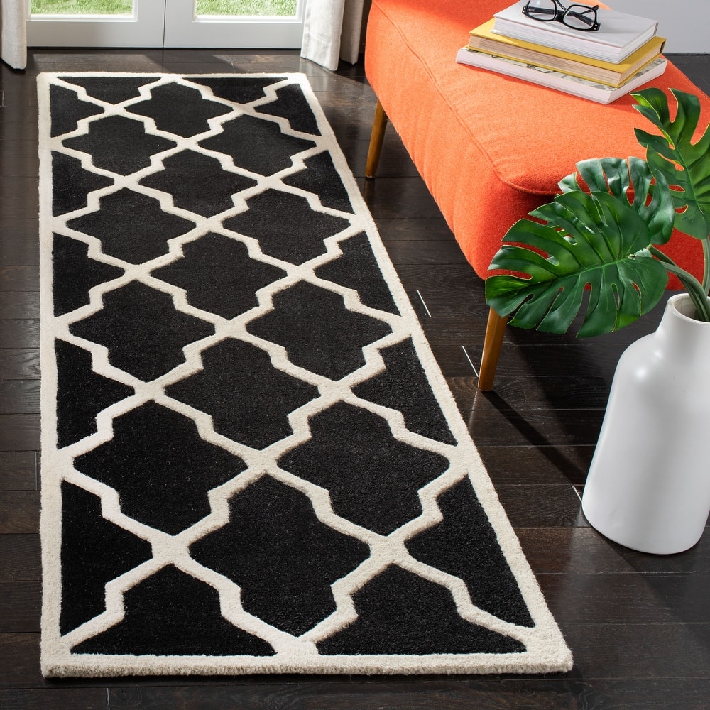 SAFAVIEH Handmade Chatham Rinske Modern Moroccan Wool Rug