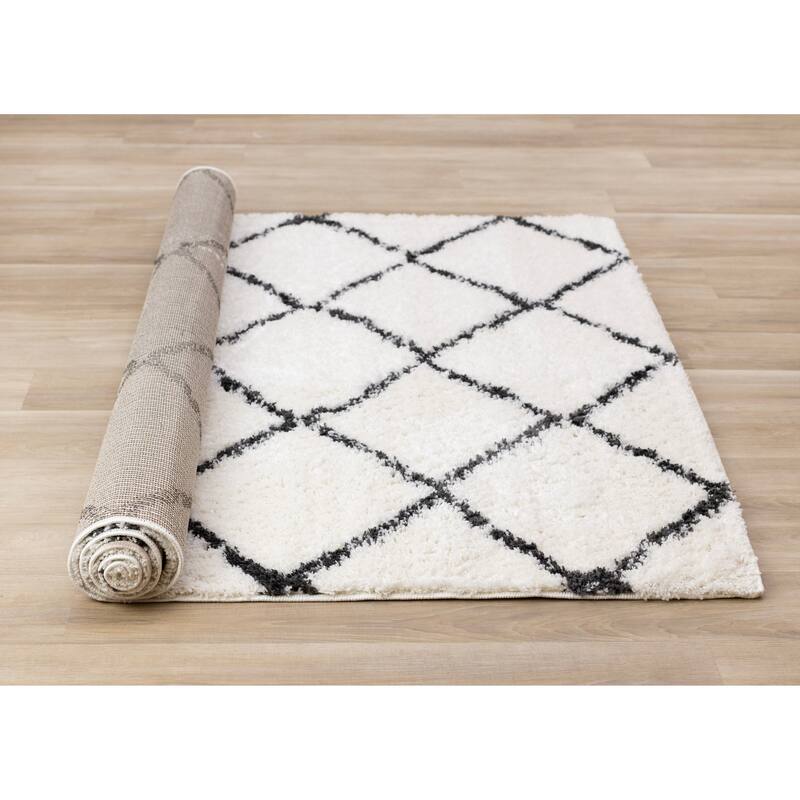 Taylor Collection - Cream Charcoal Soft Shag Trellis Indoor Area Rug