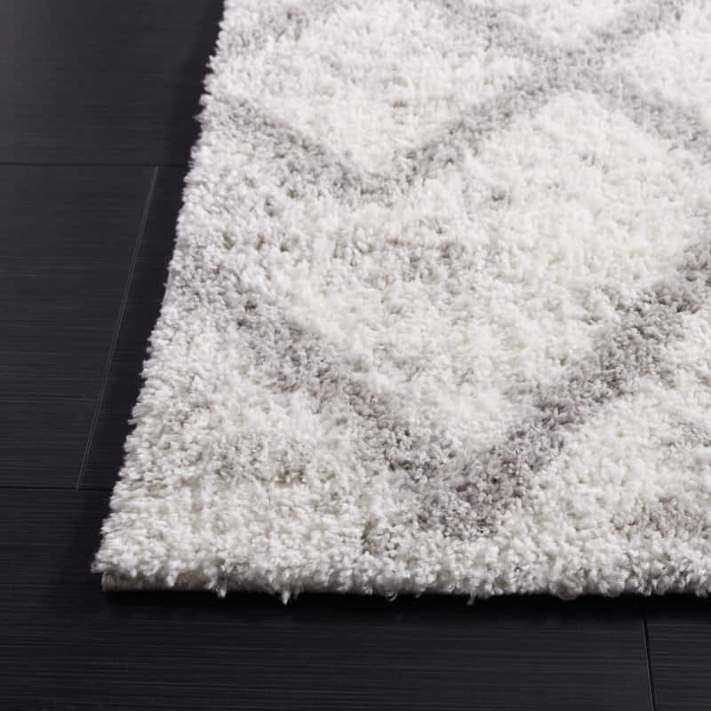 SAFAVIEH Berber Shag Guluzar Moroccan Boho 1.25-inch Rug