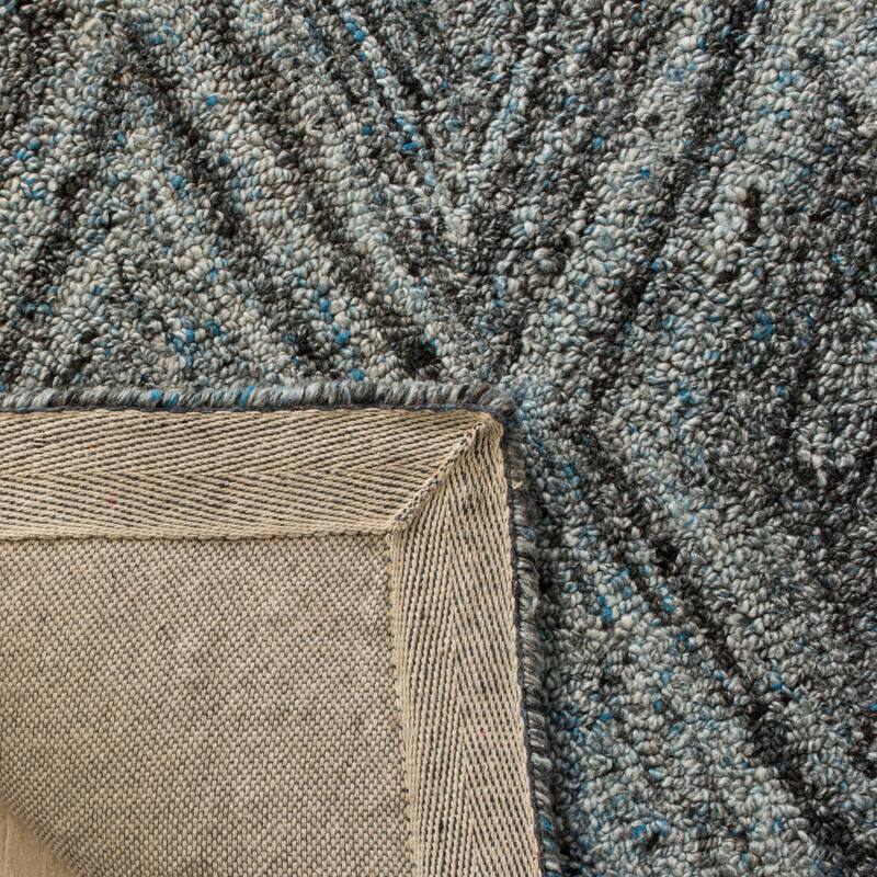 SAFAVIEH Handmade Abstract Eivor Modern Wool Rug