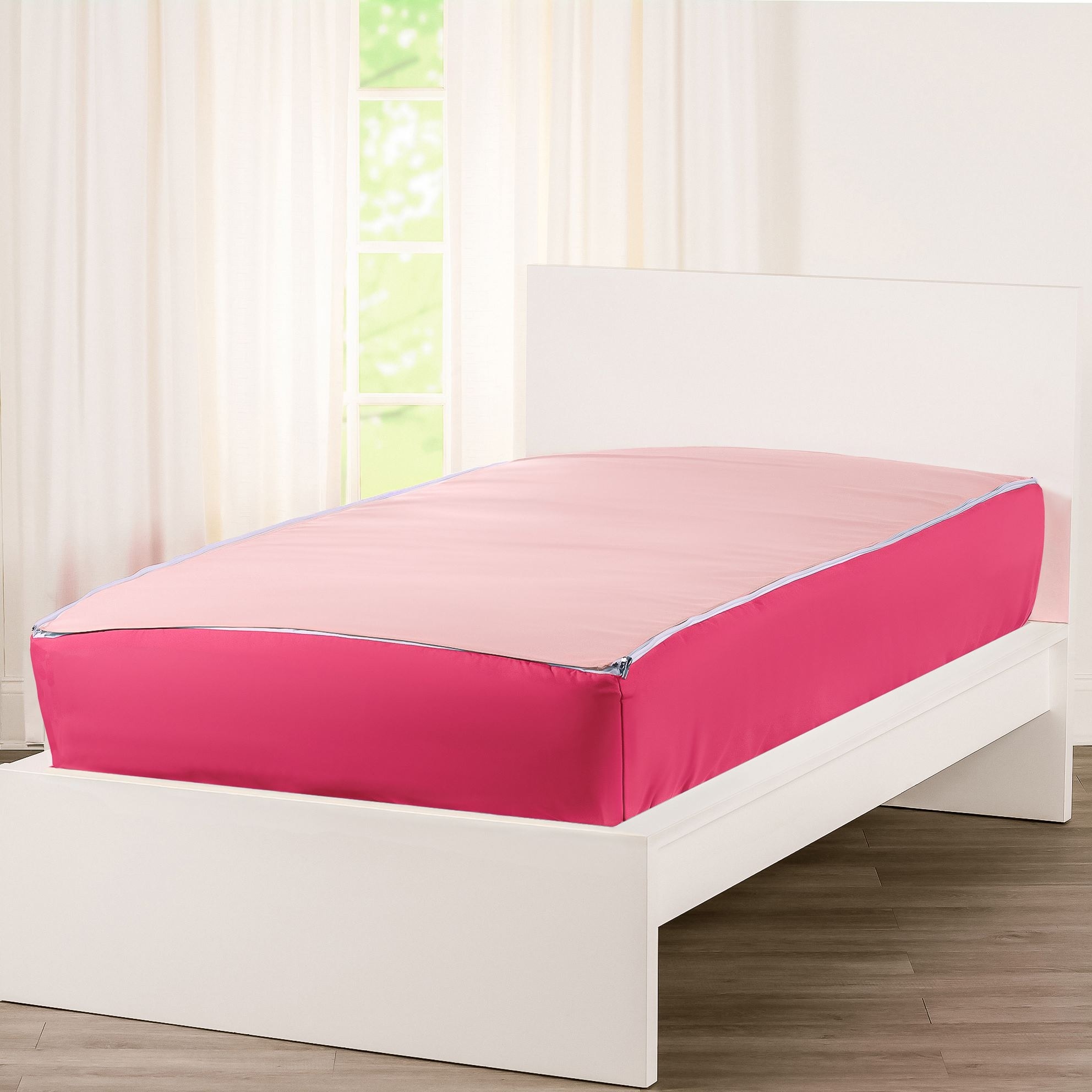 https://ak1.ostkcdn.com/images/products/is/images/direct/bf65ccf001708a46d0eb726516d20105d0271b6f/Siscovers-Hot-Pink-Bunkie-Deluxe-Zipper-Bedding-Set.jpg