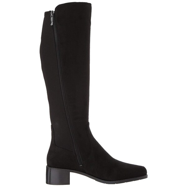 hugs boots