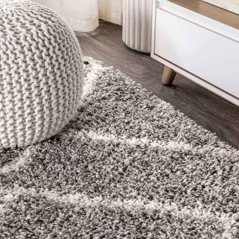 JONATHAN Y Modern Shag Plush Tassel Moroccan Diamond Area Rug