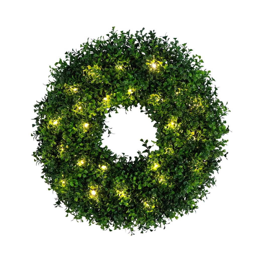 18-in Pre-Lit Artificial Boxwood Wreath with 25 Lights