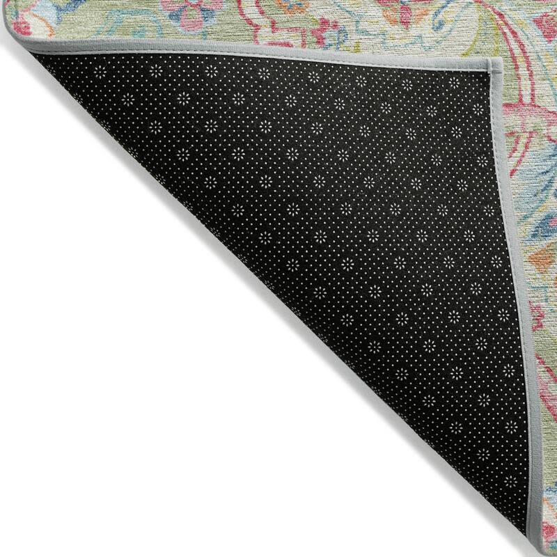 Machine Washable Indoor/Outdoor Traditional Spades Chantille Rug
