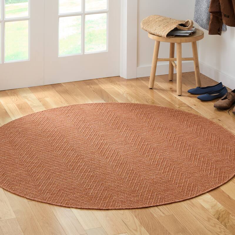 TOWN & COUNTRY BASICS Pax Herringbone Textured Solid Machine Washable Area Rug Rust - 4'11"x4'11" Round