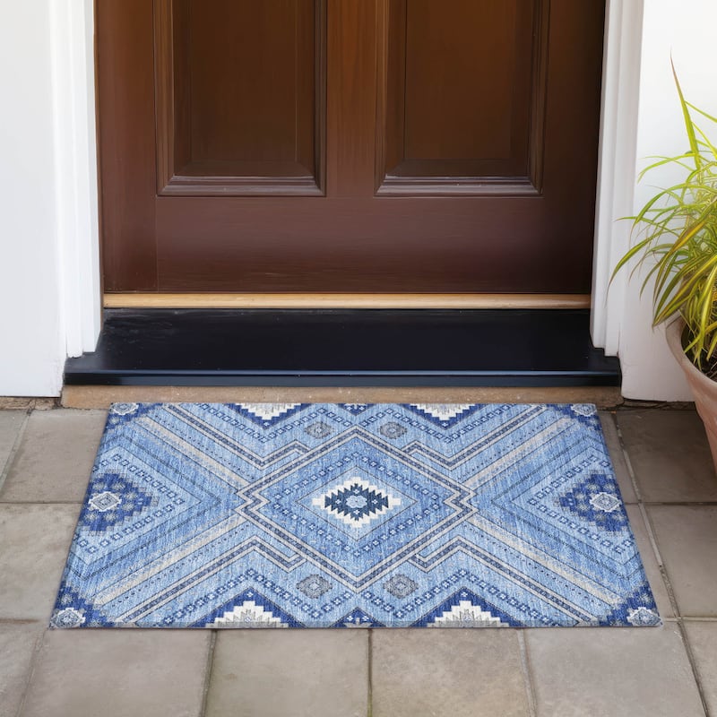 Machine Washable Indoor/ Outdoor Global Boho Chantille Rug - Blue - 1'8" x 2'6"