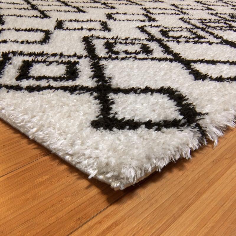 Gertmenian Thayer Jamila Modern Bohemian Tribal Ivory/Black Shag Area Rug