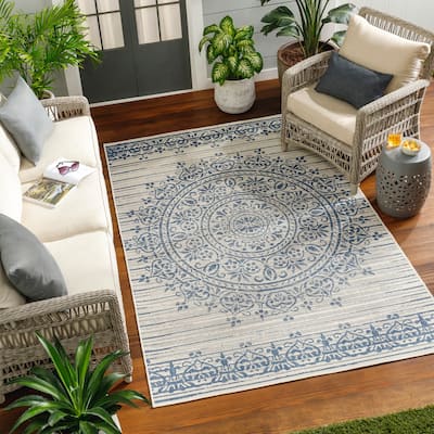 Livabliss Ravello Transitional Medallion Indoor/ Outdoor Area Rug