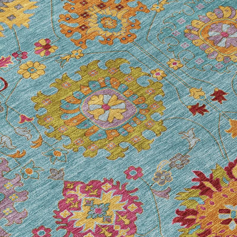 Machine Washable Indoor/ Outdoor Traditional Kashan Chantille Rug