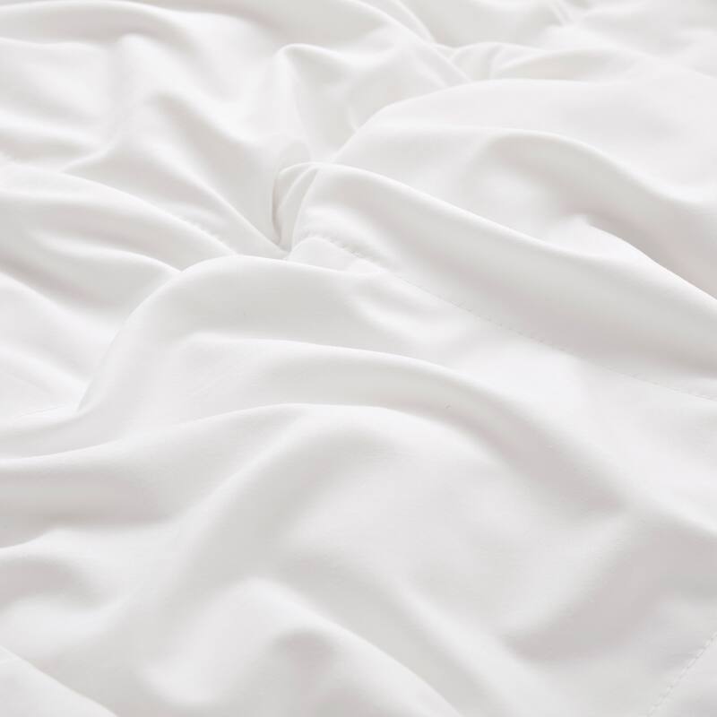 Lightweight White Down Fiber Luxury Blanket, Soft Comforter for Summer