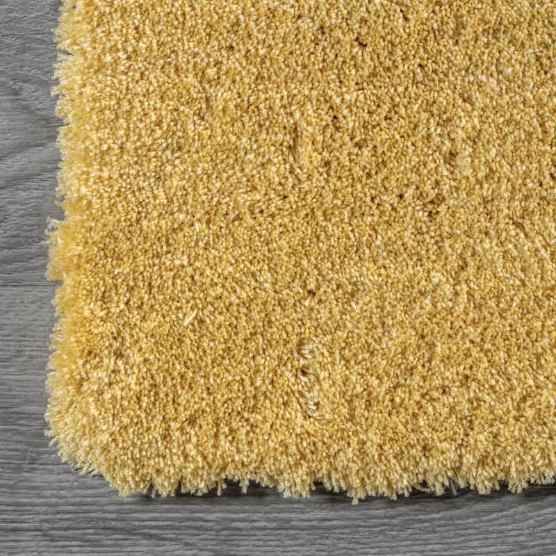 Nuloom Handmade Soft and Plush Ombre Shag Rug