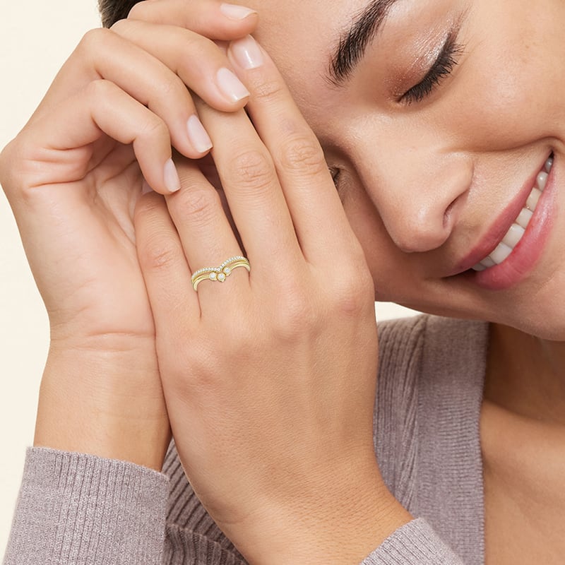 1/10ct TDW Diamond Contour Wedding Band in 10k Gold for Women