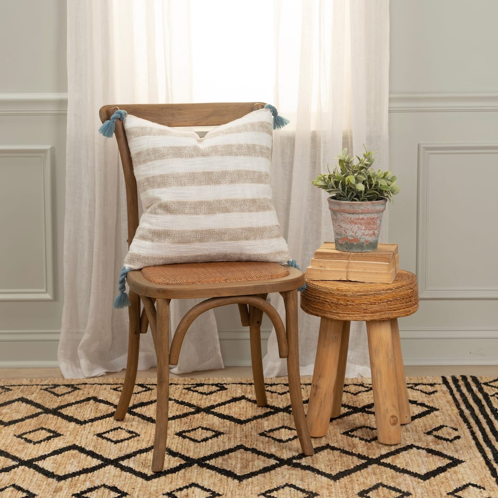 Rizzy Home Transitional Natural Down Filled Pillow - 18" x 18"