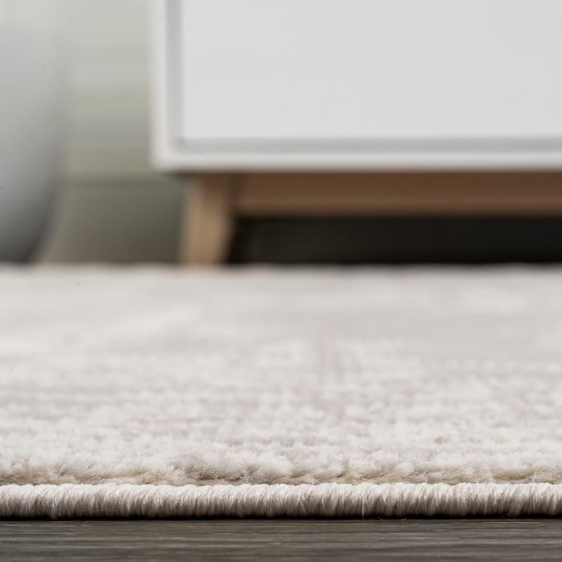 JONATHAN Y Rosalia Ornate Medallion Modern Area Rug