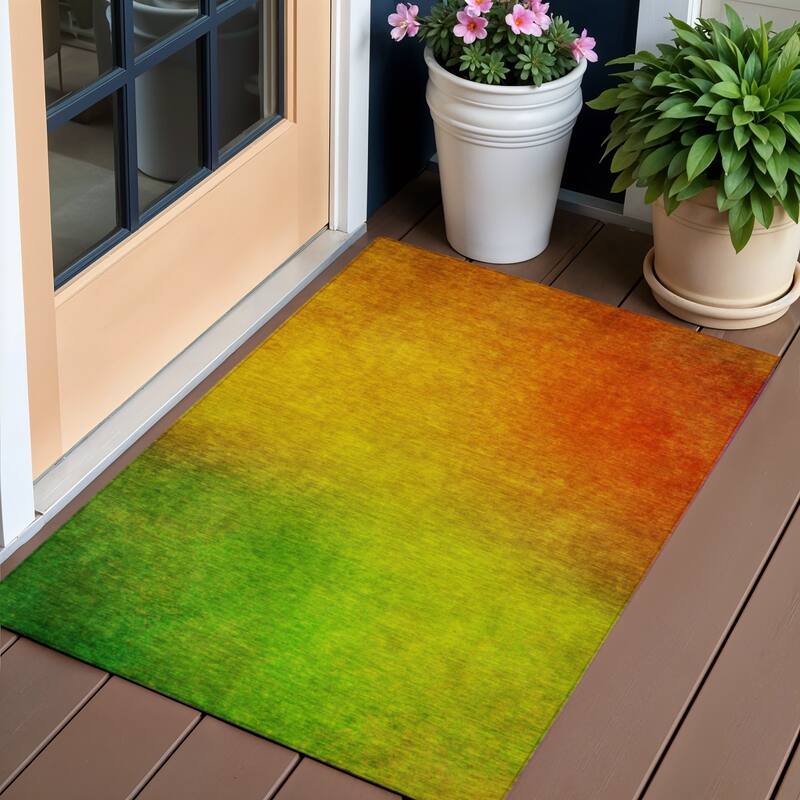 HomeRoots Ombre Transitional Rectangle Outdoor Rug - 3' x 5'