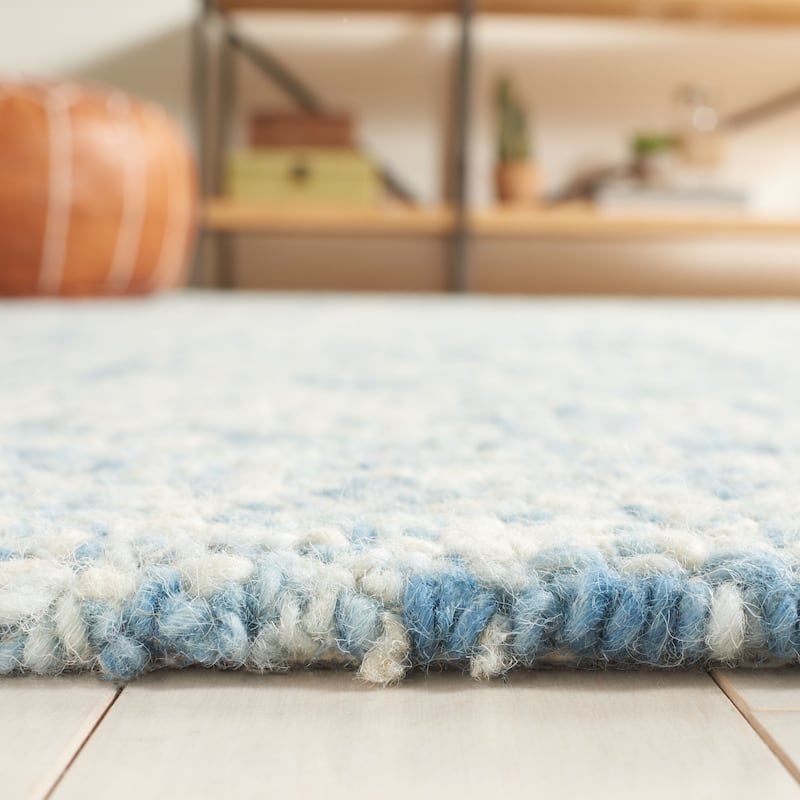 SAFAVIEH Handmade Abstract Euphrasie Modern Wool Rug
