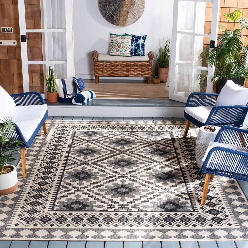 SAFAVIEH Veranda Selda Indoor/ Outdoor Waterproof Patio Backyard Rug