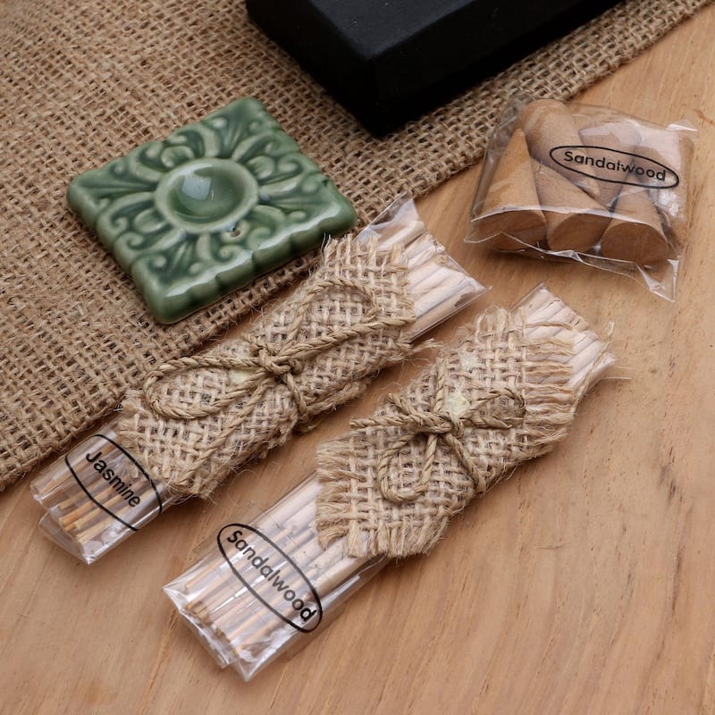 NOVICA Temple Aroma, Boxed incense set