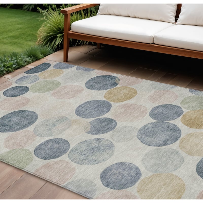 HomeRoots Geometric Transitional Rectangle Outdoor Rug - 9' X 12'
