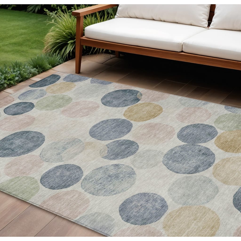 HomeRoots Geometric Transitional Rectangle Outdoor Rug