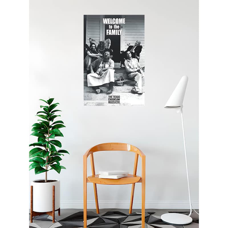 Texas Chainsaw Massacre - Welcome To The Family Art Poster - 24 x 36 Inch