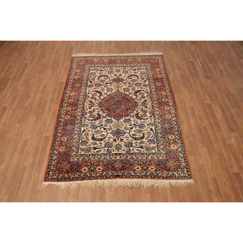 Hand Knotted Oriental 100% Wool Carpet Traditional Floral Beige & Ivories Isfahan Area Rug - 7' 5'' X 5' 1''
