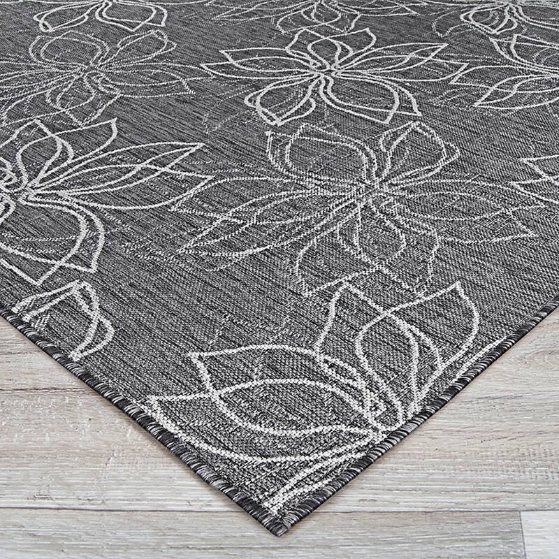 Dream Decor Rugs Grace Rosette Indoor Outdoor Area Rug