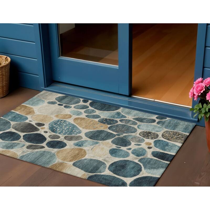 HomeRoots Geometric Transitional Rectangle Outdoor Rug - 3' x 5'