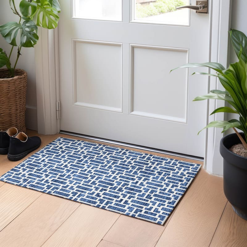 Machine Washable Indoor/ Outdoor Chantille Contemporary Geo Rug