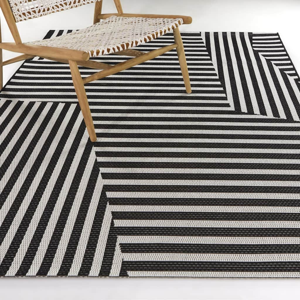 Pessoa Modern Striped Indoor/Outdoor Area Rug