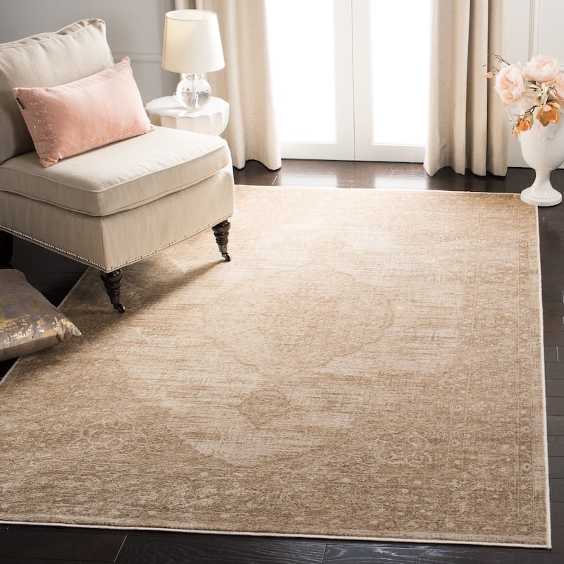 SAFAVIEH Vintage Flossie Oriental Distressed Viscose Rug - 3'3" x 5'7" - Creme