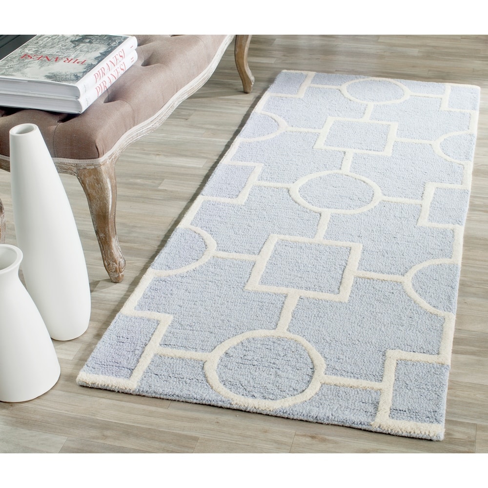 SAFAVIEH Handmade Cambridge Pietrix Modern Moroccan Wool Rug
