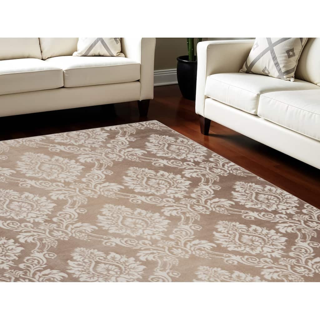 Kanaj Power Loomed Distressed Non Skid Area Rug By HomeRoots - 118' X '94' X '0.25