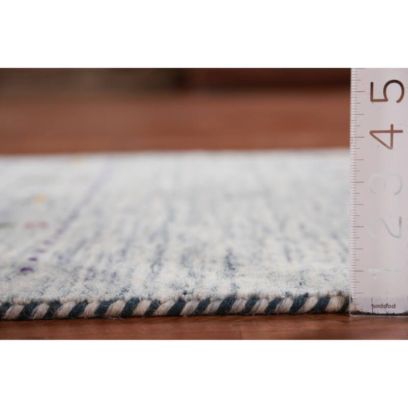 Hand Knotted Oriental 100% Wool Carpet Tribal Animal Pictorial Beige & Ivories Gabbeh Area Rug - 5' 9'' X 2' 9''