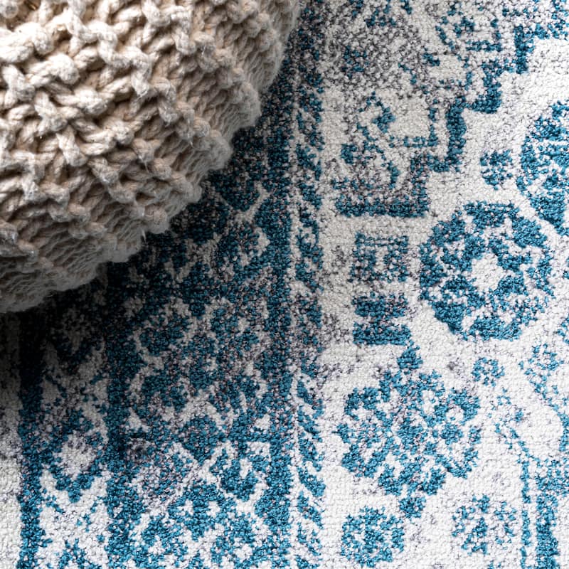 JONATHAN Y Dhiya Cottage Medallion Area Rug