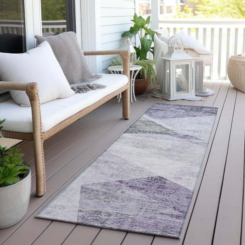 Machine Washable Indoor/ Outdoor Chantille Contemporary Geo Rug - Purple - 2'3" x 7'6"