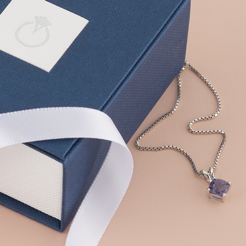 14k White Gold 1 ct Created Alexandrite Pendant Necklace
