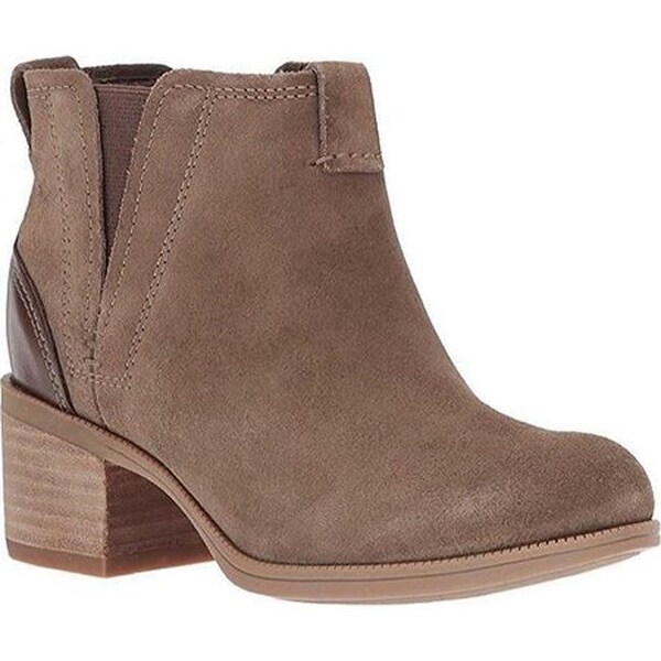 clarks women's maypearl daisy ankle bootie
