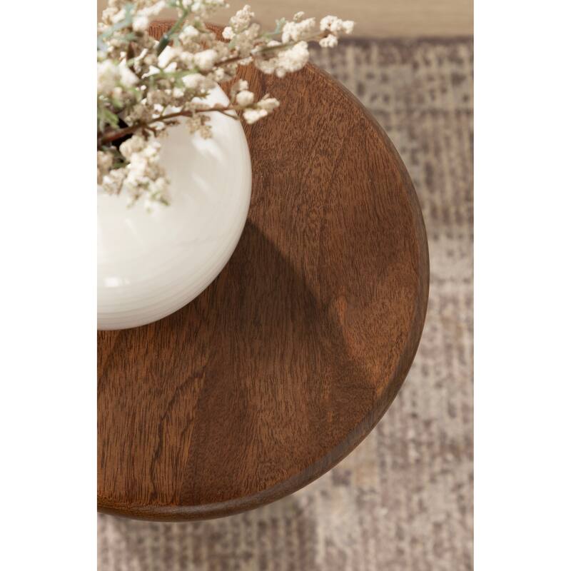 Kate and Laurel Avenal Drink Table