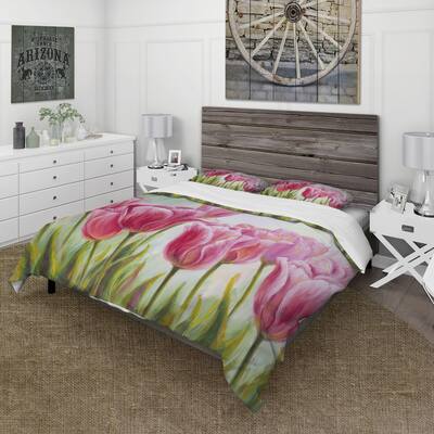 Designart 'Tulips Flowers Blossoming' Traditional Duvet Cover Set