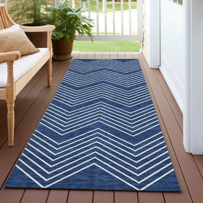 Machine Washable Indoor/ Outdoor Modern Chevron Chantille Rug - Navy - 2'3" x 7'6"