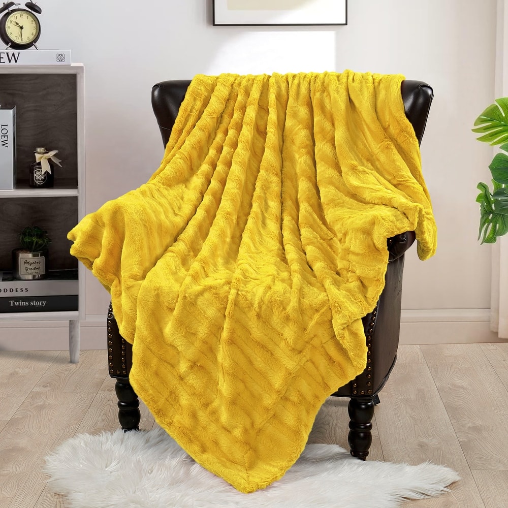Oversized Derby Double Sided Fauxfur Throw
