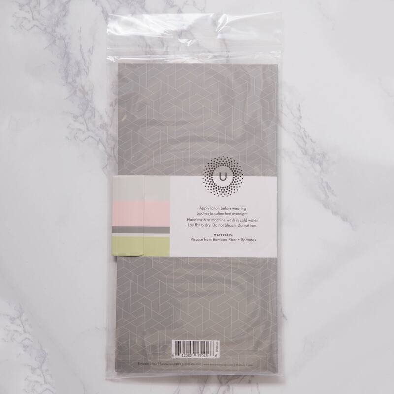Spa Prive - Moisturizing Booties