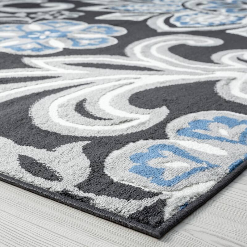 Wyman Bohemian & Eclectic Floral Indoor Area Rug