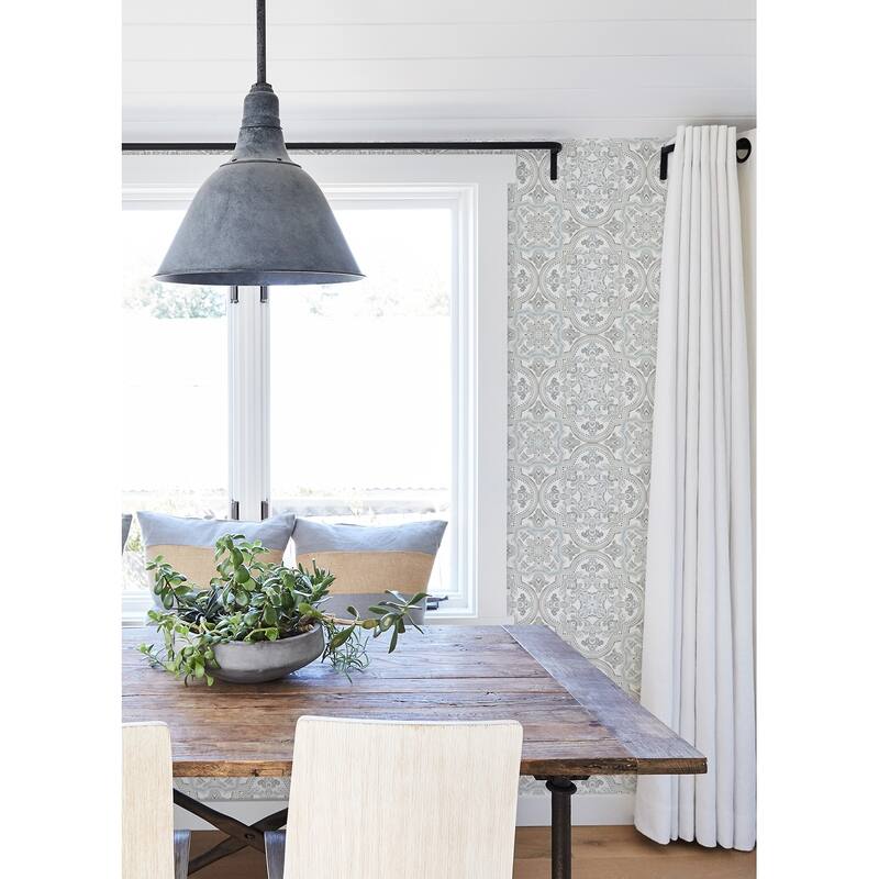 Chesapeake Concord Aqua Medallion Wallpaper