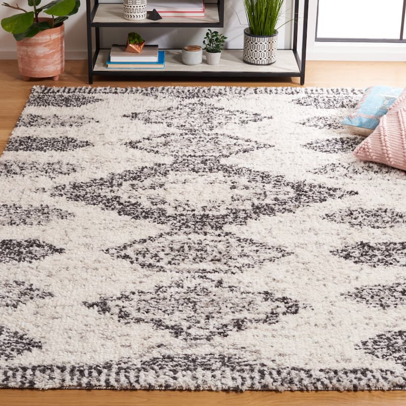 SAFAVIEH Jericho Shag Debby Boho 1.2-inch Thick Rug - 6'7" Square - Ivory/Black